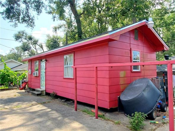 1727 N Pine St, Deridder, LA 70634
